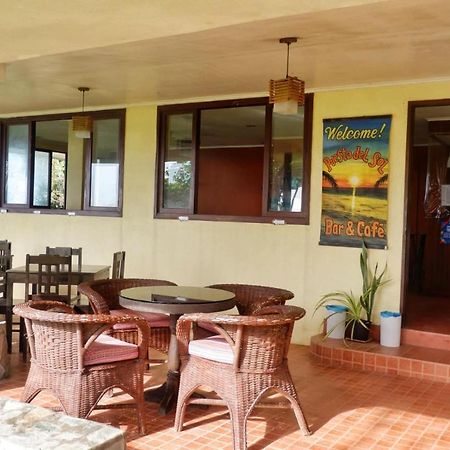 Puesta Del Sol Beach Bungalows And Restobar Mambajao Ngoại thất bức ảnh