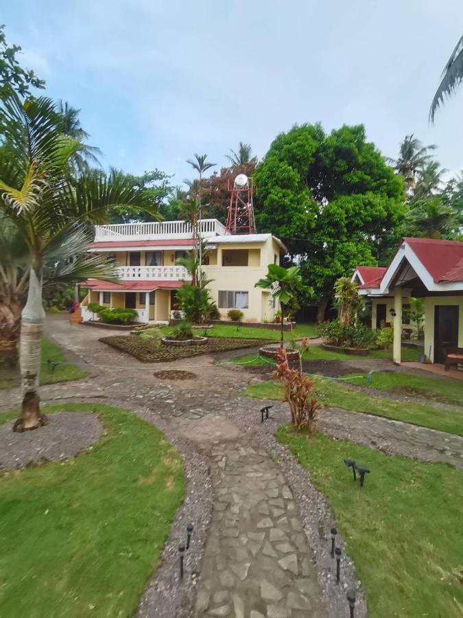 Puesta Del Sol Beach Bungalows And Restobar Mambajao Ngoại thất bức ảnh