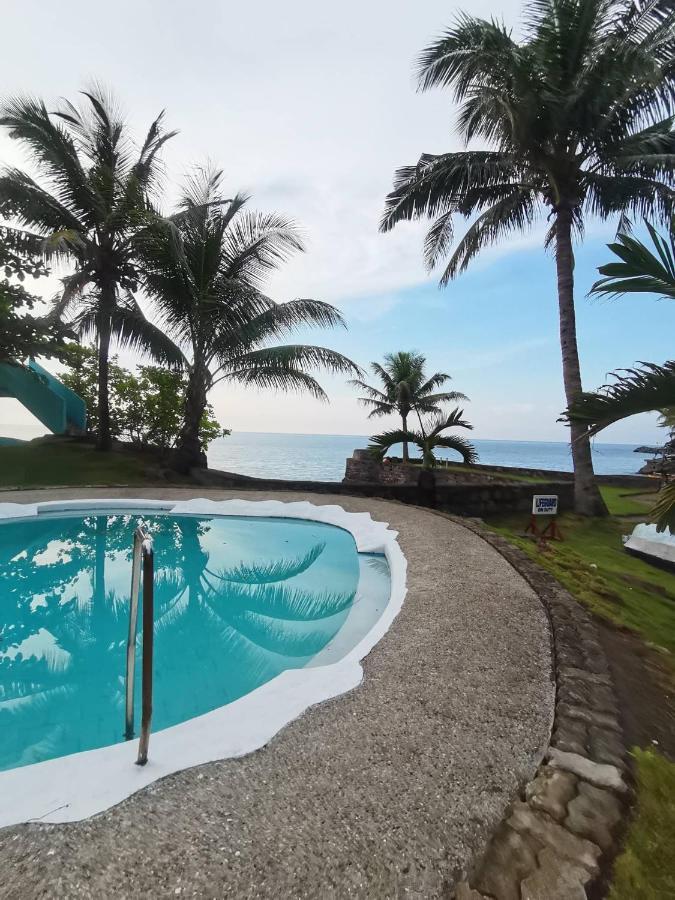 Puesta Del Sol Beach Bungalows And Restobar Mambajao Ngoại thất bức ảnh